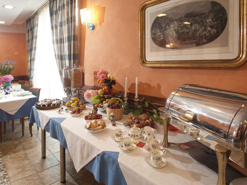 Hotel Photo 11