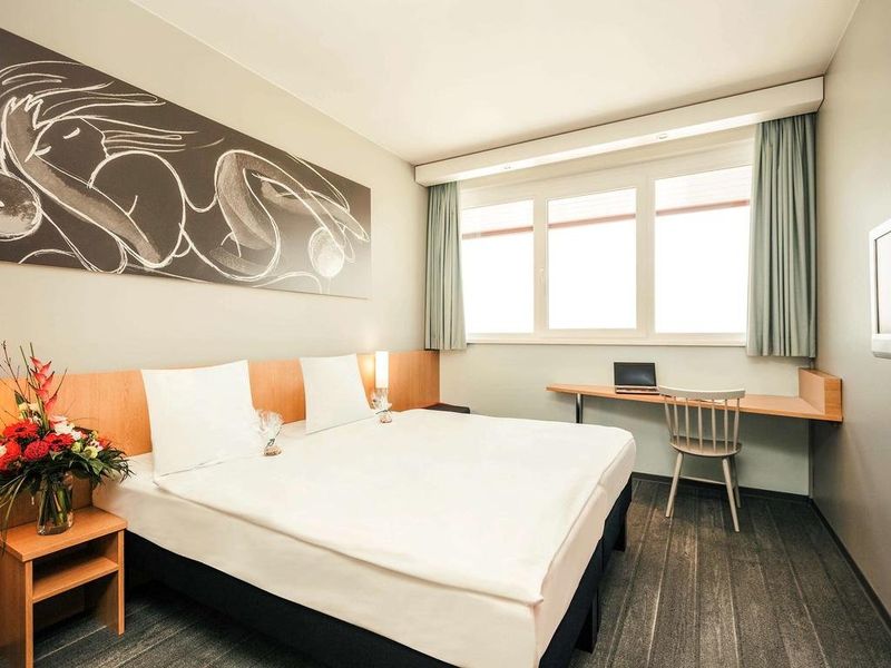 Hotel Photo 1