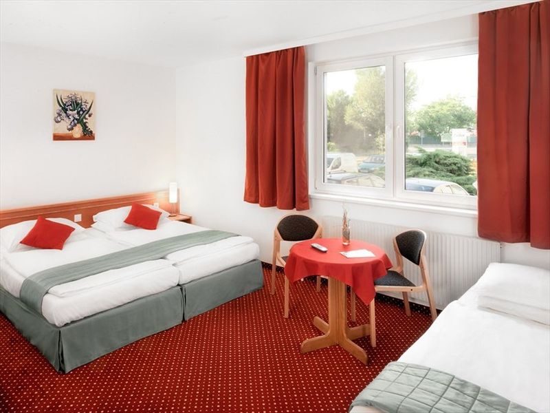Hotel Photo 3