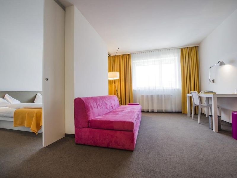 Hotel Photo 1