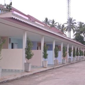 NearBy Hotel