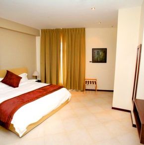 NearBy Hotel