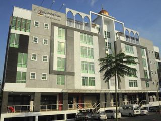 Фото отеля Khalifa Suites Hotel & Apartment