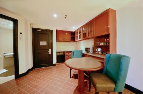 Hotel Photo 9