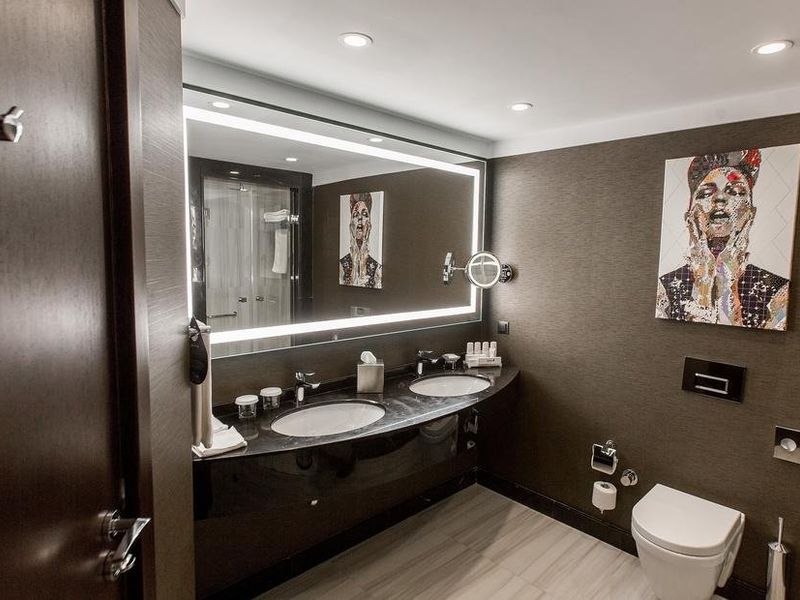Hotel Photo 6