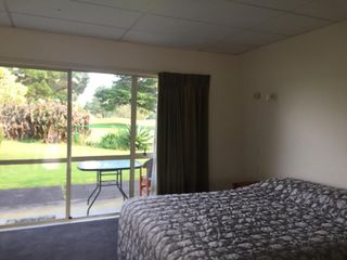 Hotel pic Golflands Motel