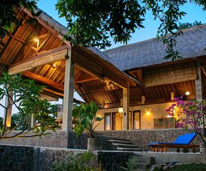 Sanglung Villa Singaraja Indonesia