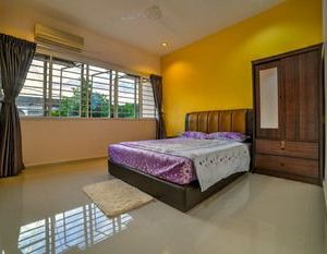 The Home Homestay Salak Selatan Malaysia