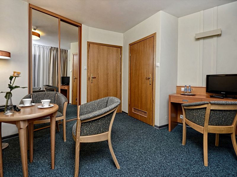 Hotel Photo 6