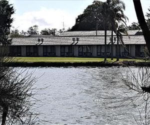 Hibiscus Lakeside Motel Gorokan Australia
