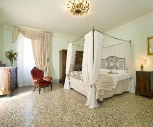 Villa Clara Lucca Italy