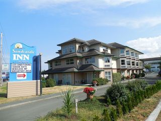 Hotel pic Coast Parksville Hotel