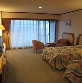 NearBy Hotel