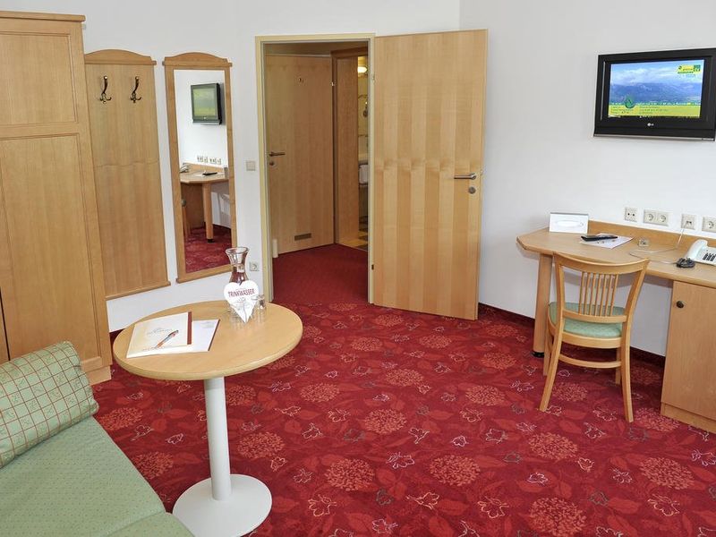 Hotel Photo 6