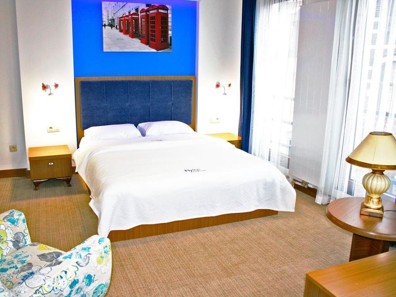 Hotel Photo 3