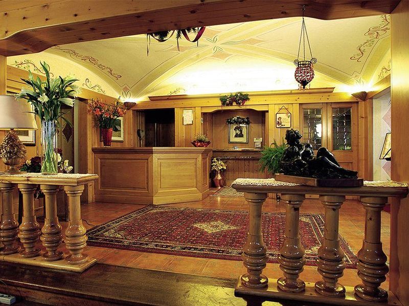Hotel Photo 9