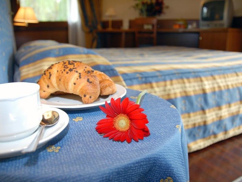 Hotel Photo 6