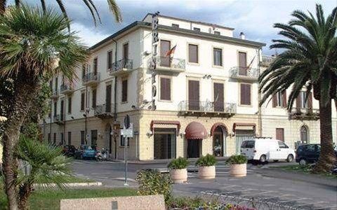 Hotel Photo 9