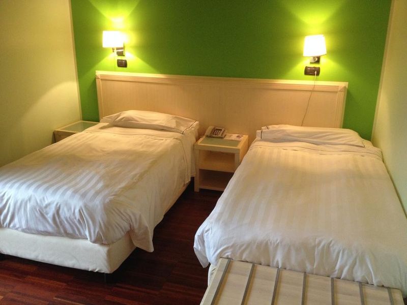 Hotel Photo 1