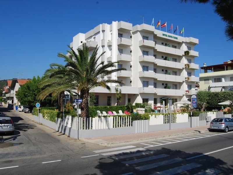 Hotel Photo 23