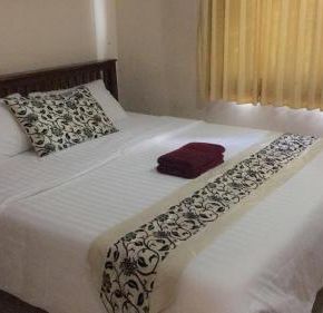 NearBy Hotel