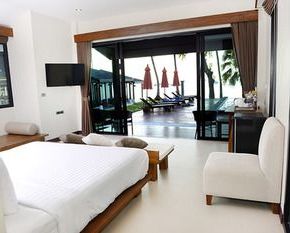 NearBy Hotel