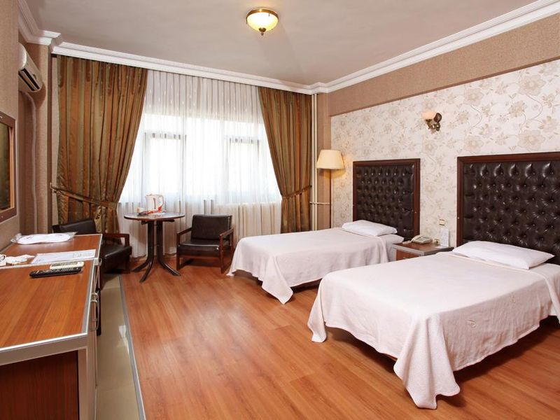 Hotel Photo 1