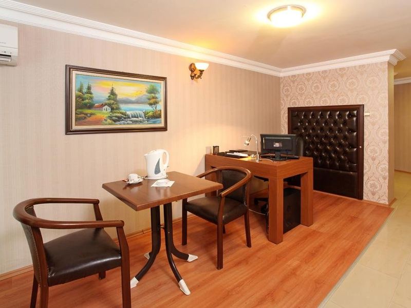 Hotel Photo 8