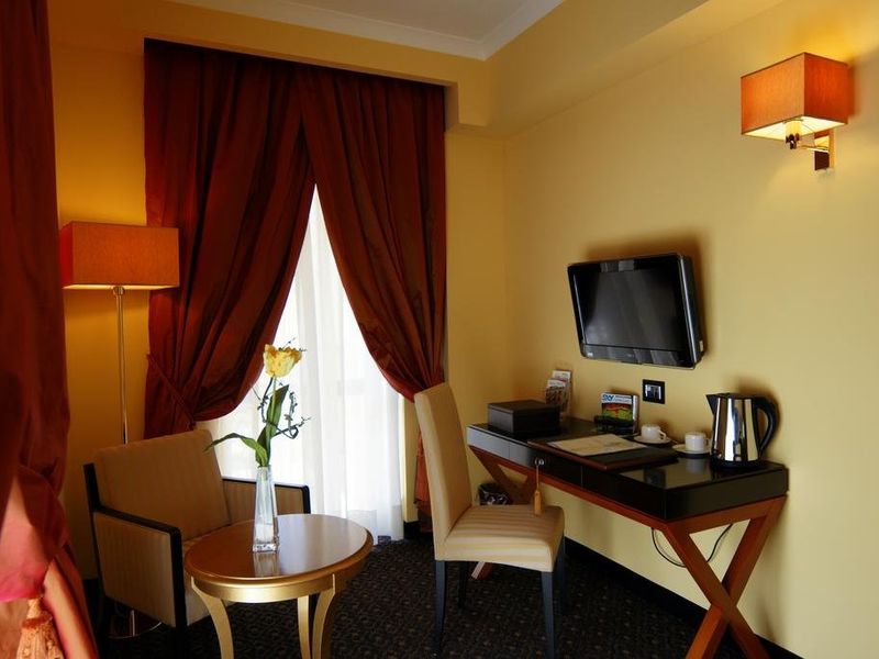 Hotel Photo 5