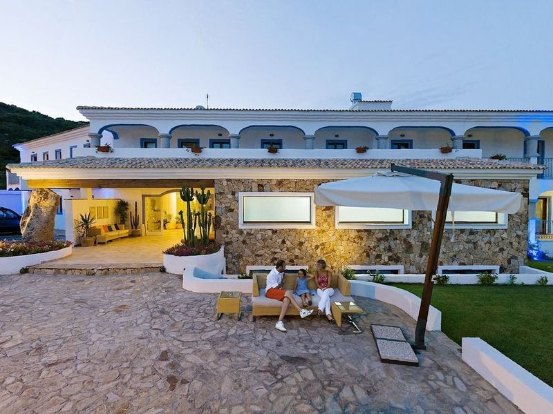 Hotel Photo 1