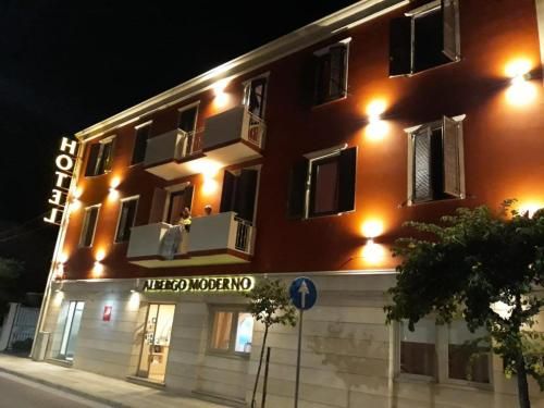 Hotel Photo 24