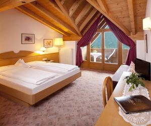 Hotel Alpenhof Sankt Walburg Italy