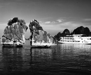 Luxe Aurora Cruises Halong Vietnam