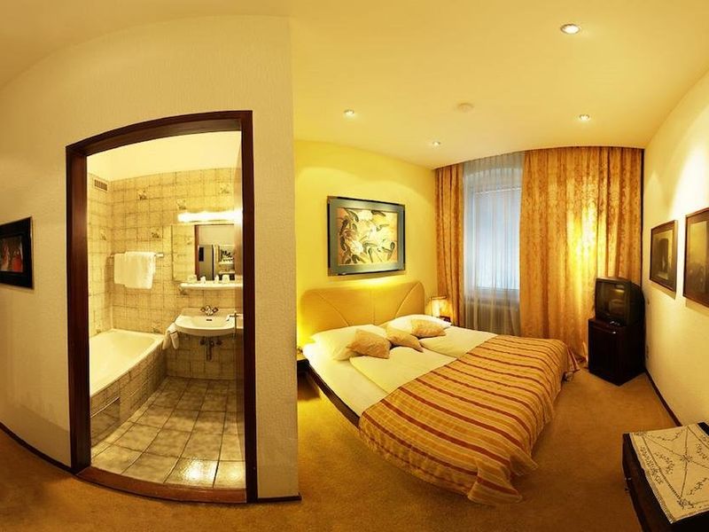 Hotel Photo 3