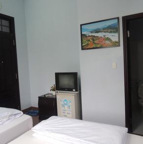NearBy Hotel