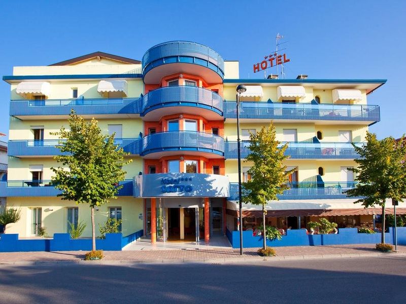 Hotel Photo 1