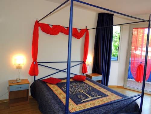 Hotel Photo 8