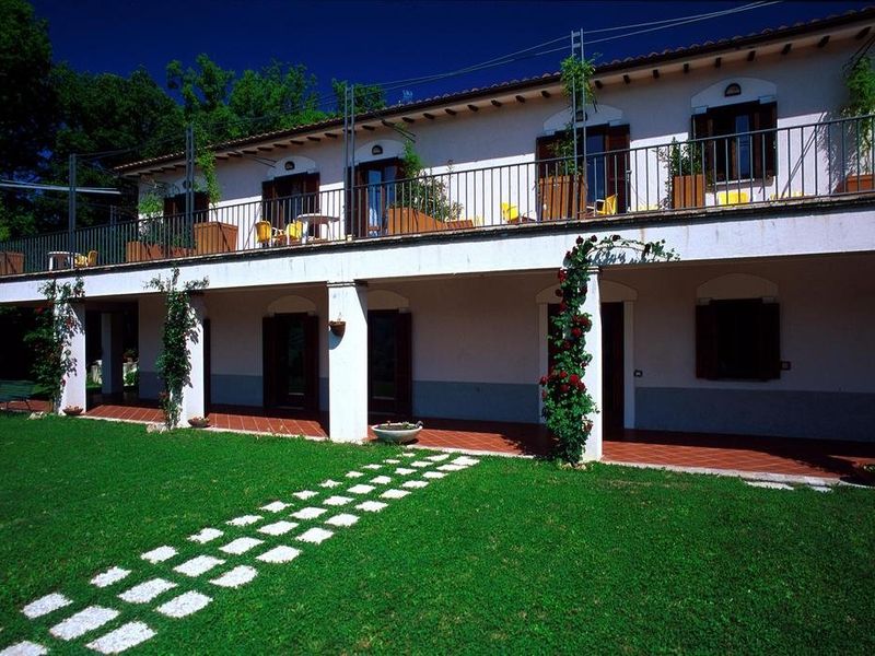 Hotel Photo 9