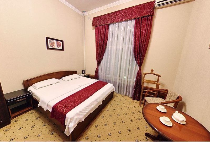 Hotel Photo 1