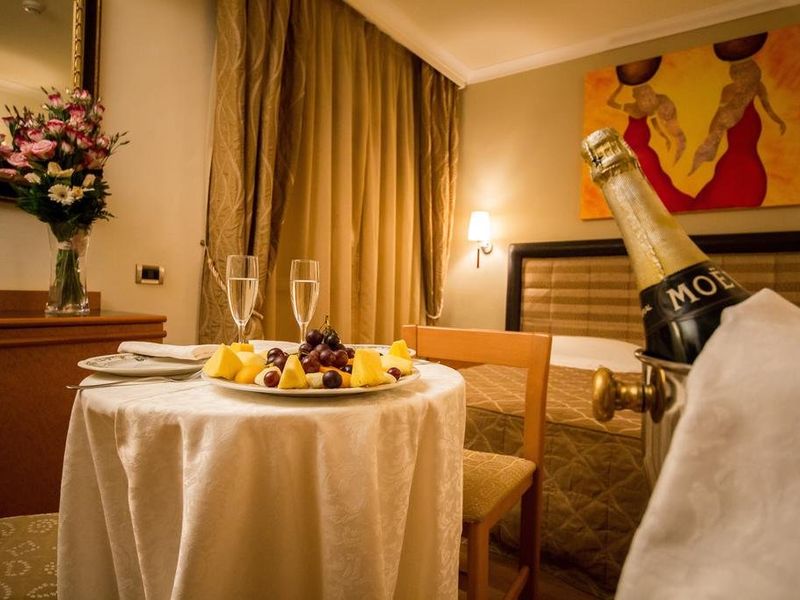 Hotel Photo 12