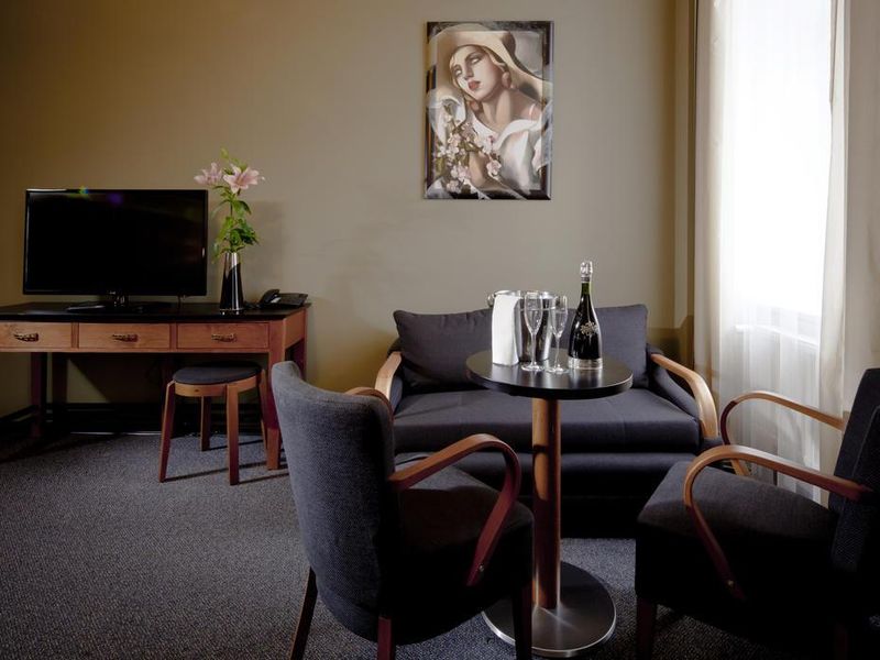Hotel Photo 10