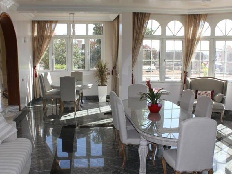 Hotel Photo 1