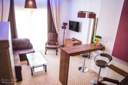 Hotel Photo 8