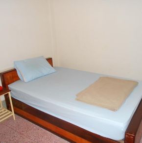 NearBy Hotel