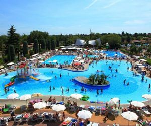 Camping Bella Italia Peschiera del Garda Italy