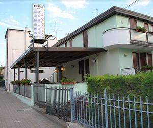 La Nuvola Albergo Peschiera del Garda Italy