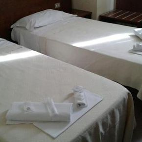 NearBy Hotel
