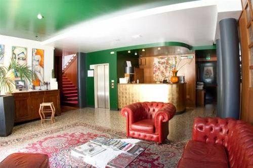 Hotel Photo 5