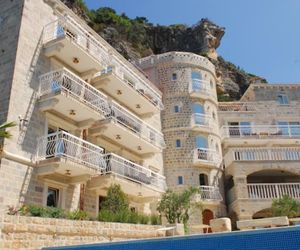 Pietra Mare Apartments Petrovac Montenegro