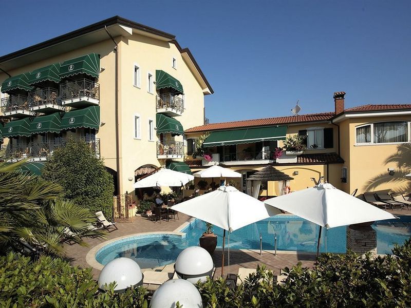 Hotel Photo 23